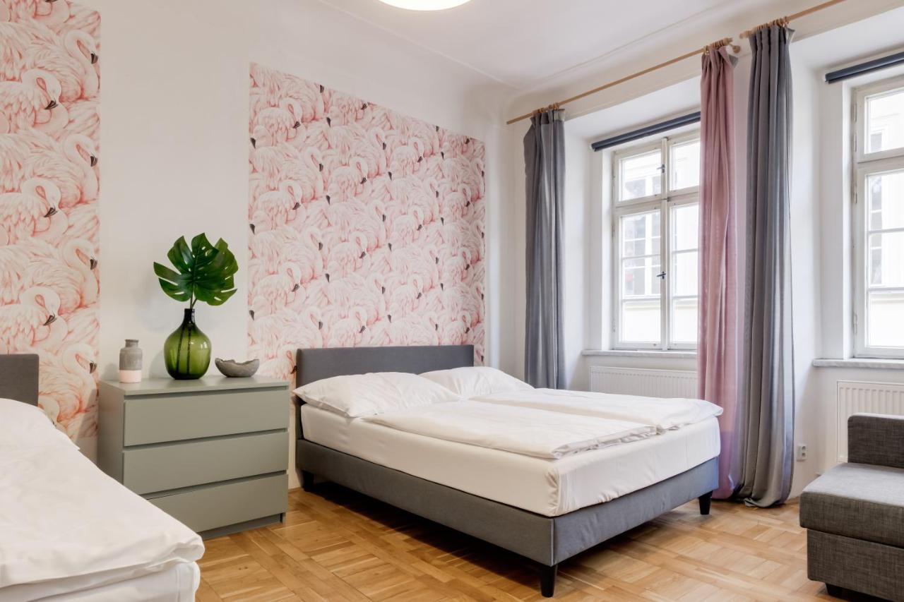 Curiosity Apartments Prága Kültér fotó