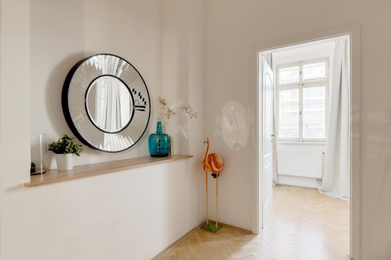 Curiosity Apartments Prága Kültér fotó