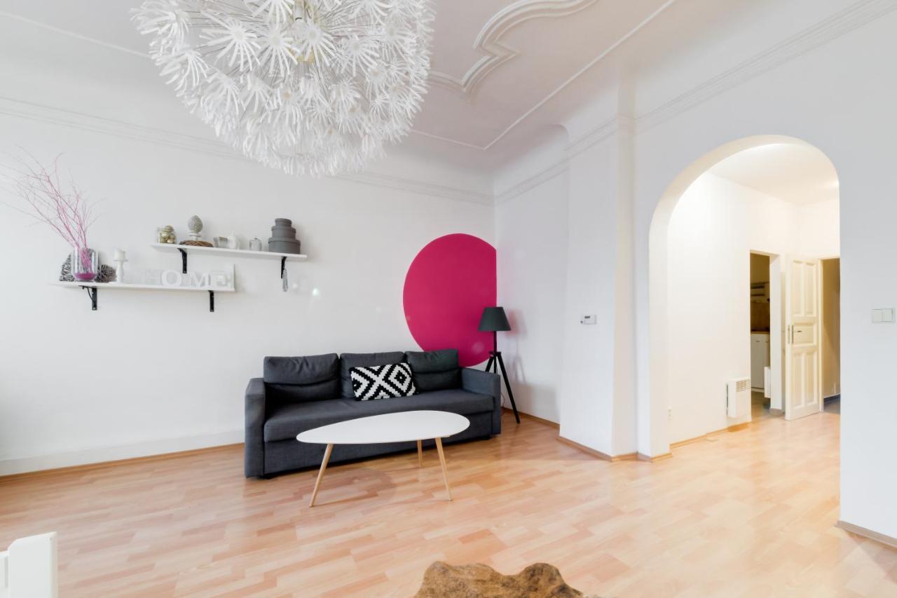 Curiosity Apartments Prága Kültér fotó