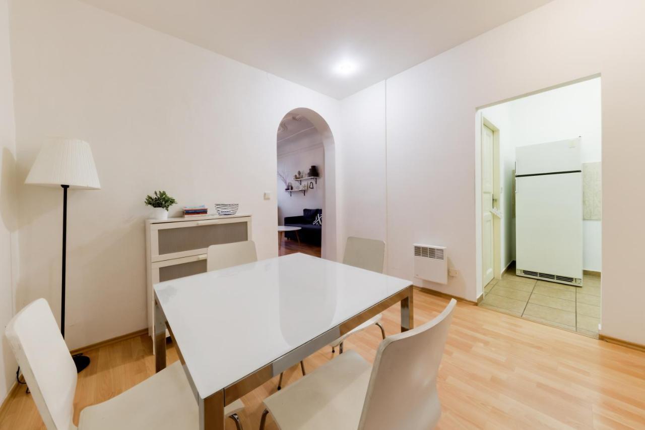 Curiosity Apartments Prága Kültér fotó