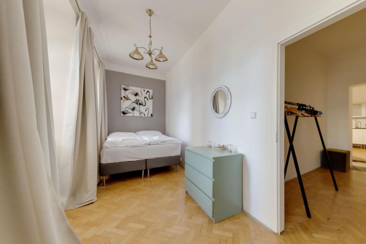 Curiosity Apartments Prága Kültér fotó
