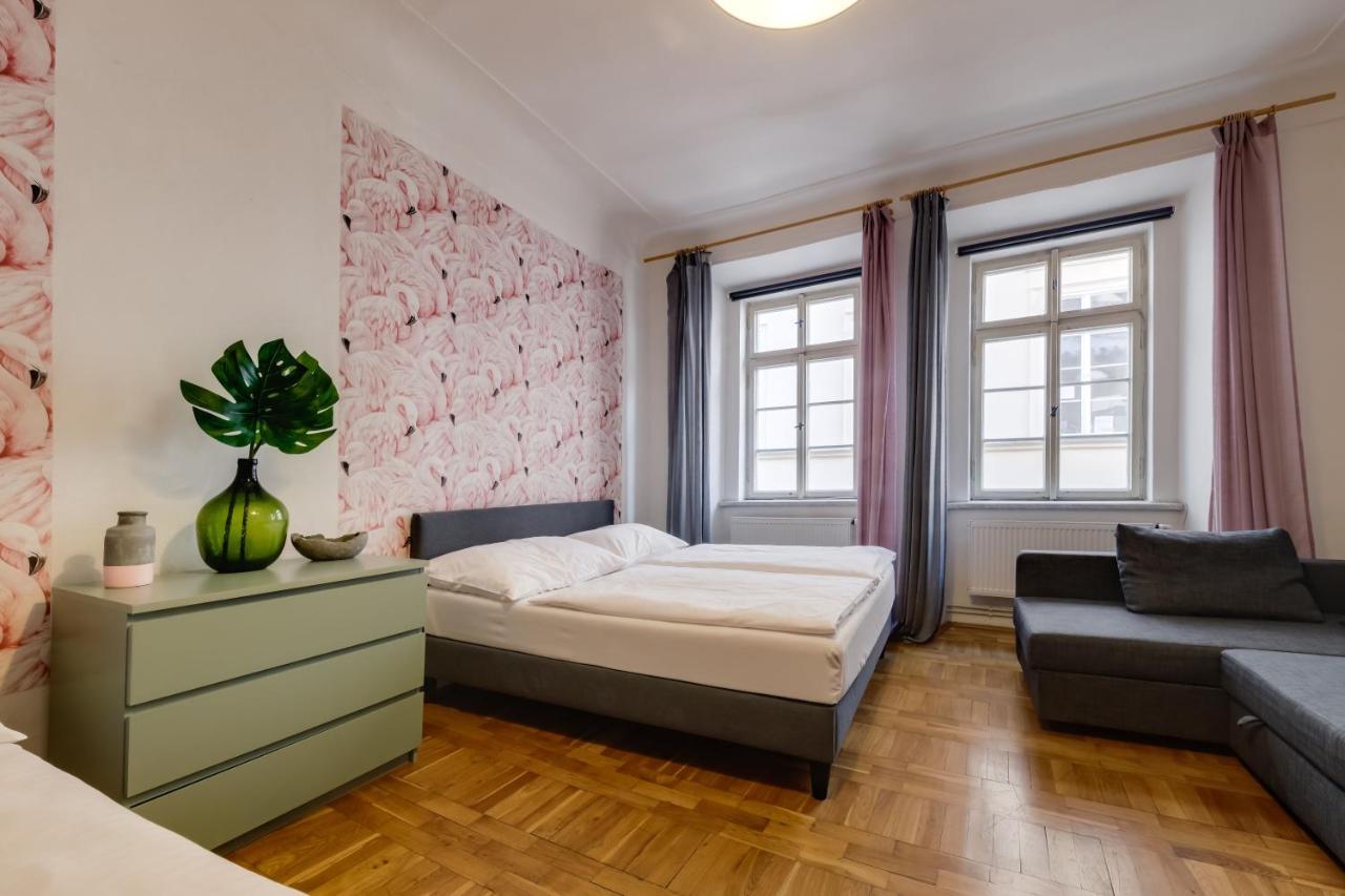 Curiosity Apartments Prága Kültér fotó