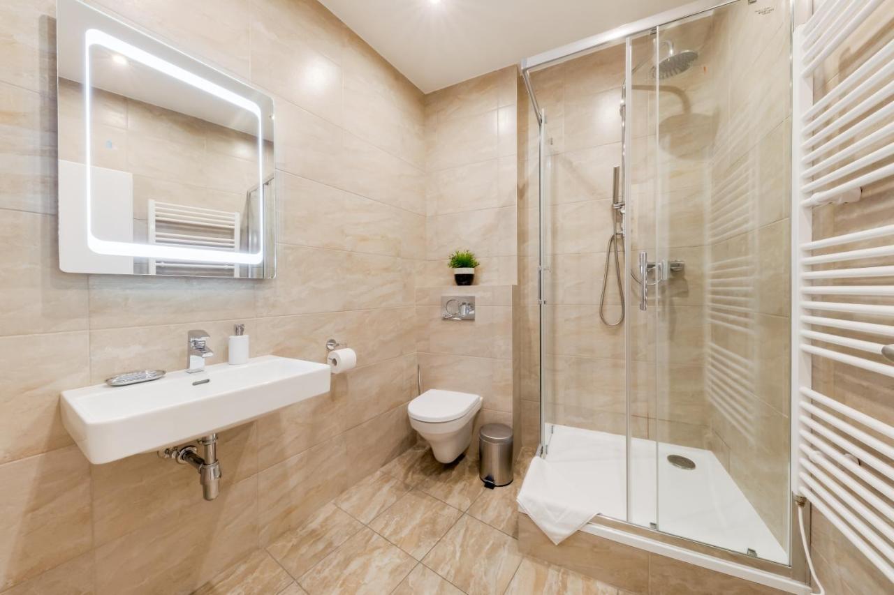 Curiosity Apartments Prága Kültér fotó
